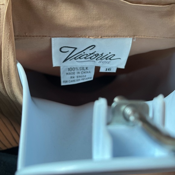 2 piece Silk  Pants Set - Picture 5 of 7